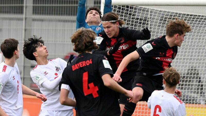 Nachwuchsfußball: 1. FC Köln gehen vor Duell mit Werder Bremen die Torhüter aus