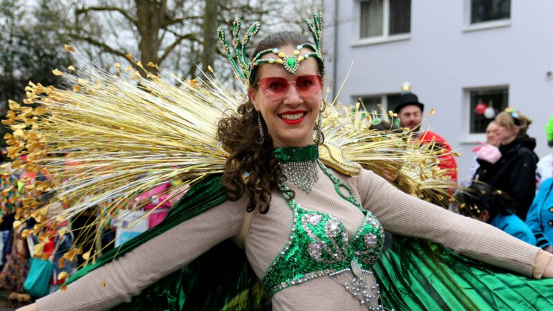 Pulheim Alaaf!: So bunt waren die Züge in Brauweiler, Stommeln und Dansweiler