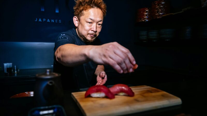 Chefkoch im Portrait: So arbeitet Sushi-Meister Kengo in seinem Kölner Restaurant ITO