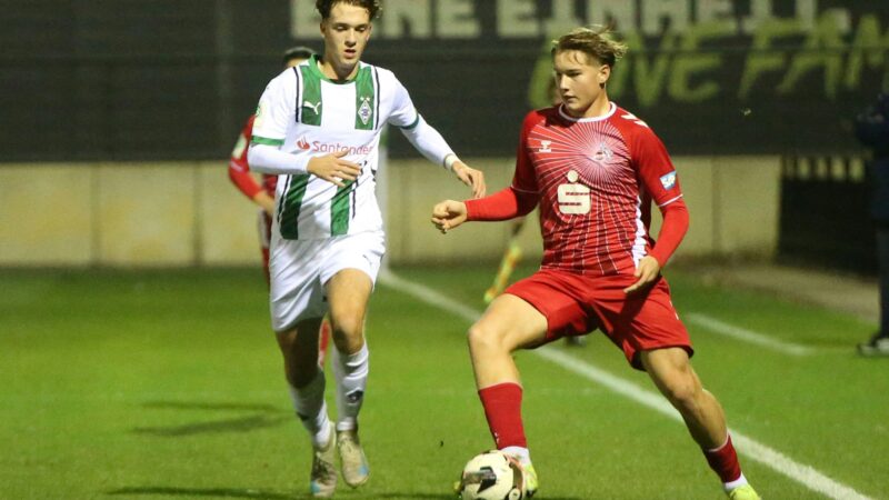 Nachwuchsfußball: Joker Fynn Schenten schießt den 1. FC Köln spät zum Sieg