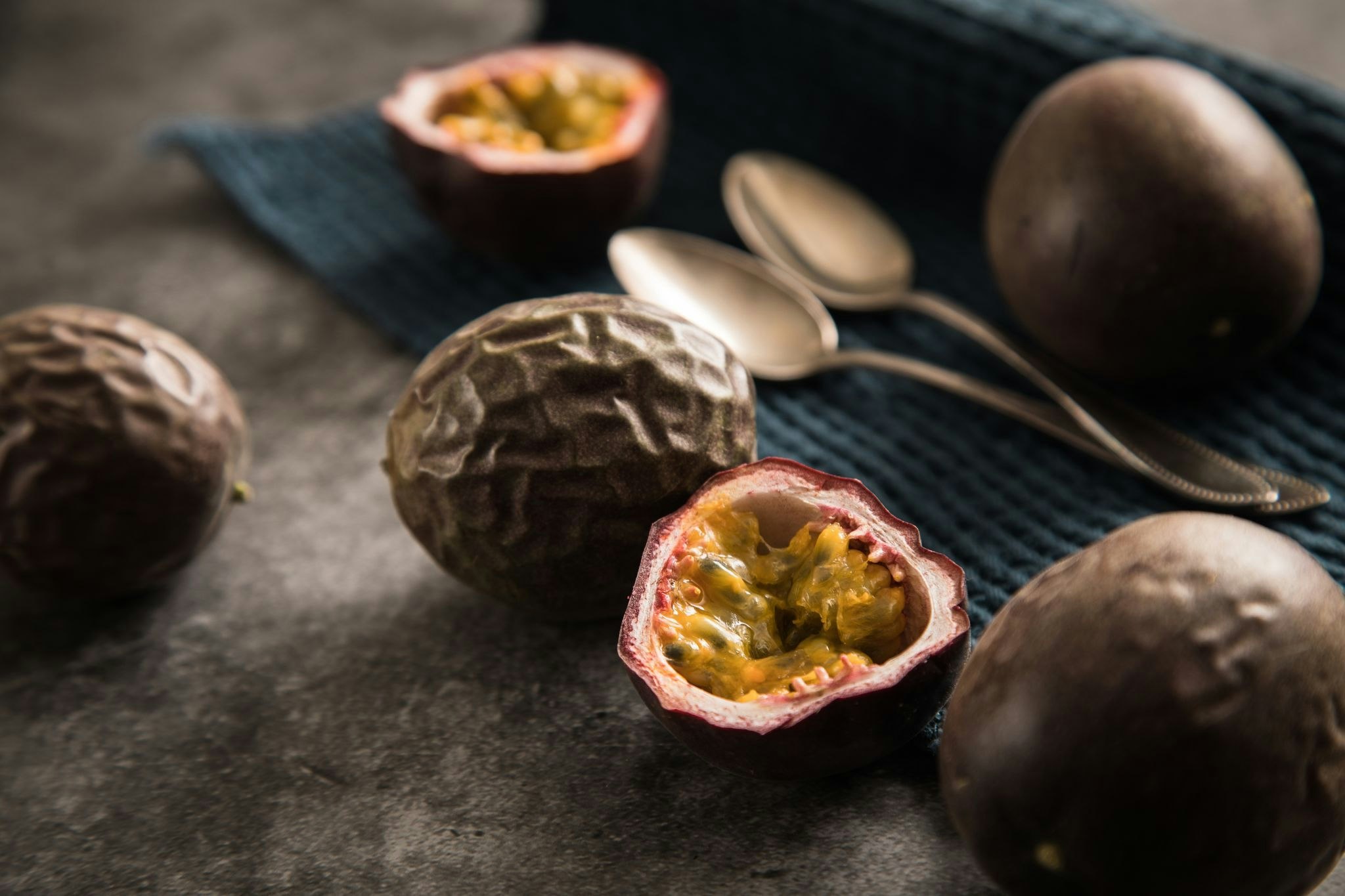 Exoten in der Küche: Passionsfrucht schmeckt schrumplig am besten