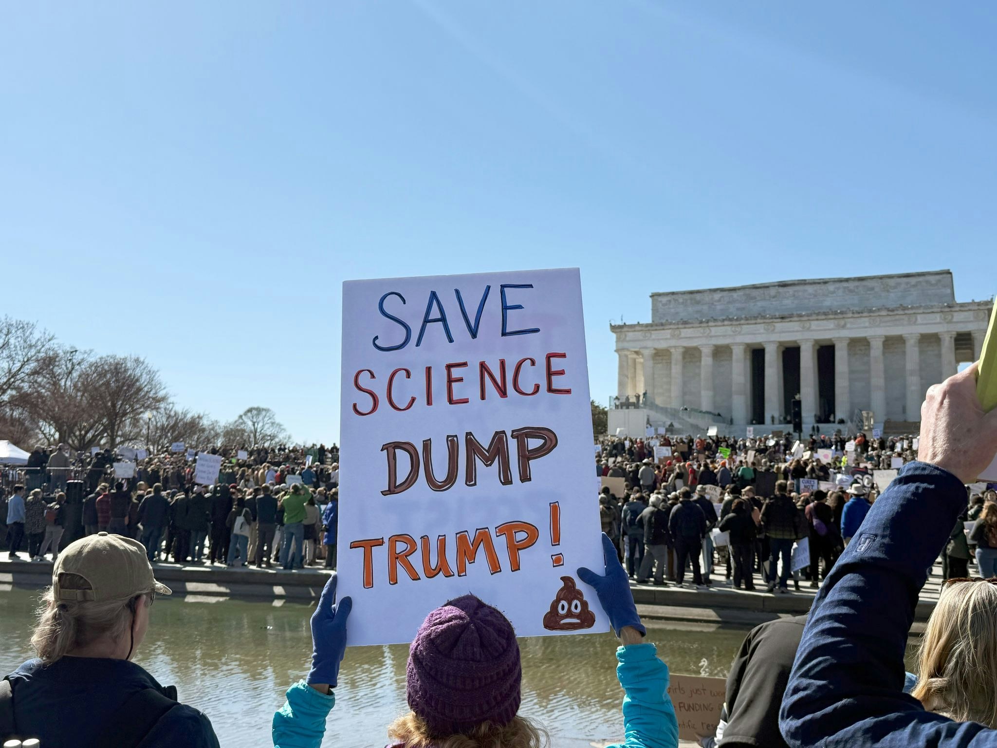 Kürzungen: Wissenschaftler protestieren gegen Trumps Politik