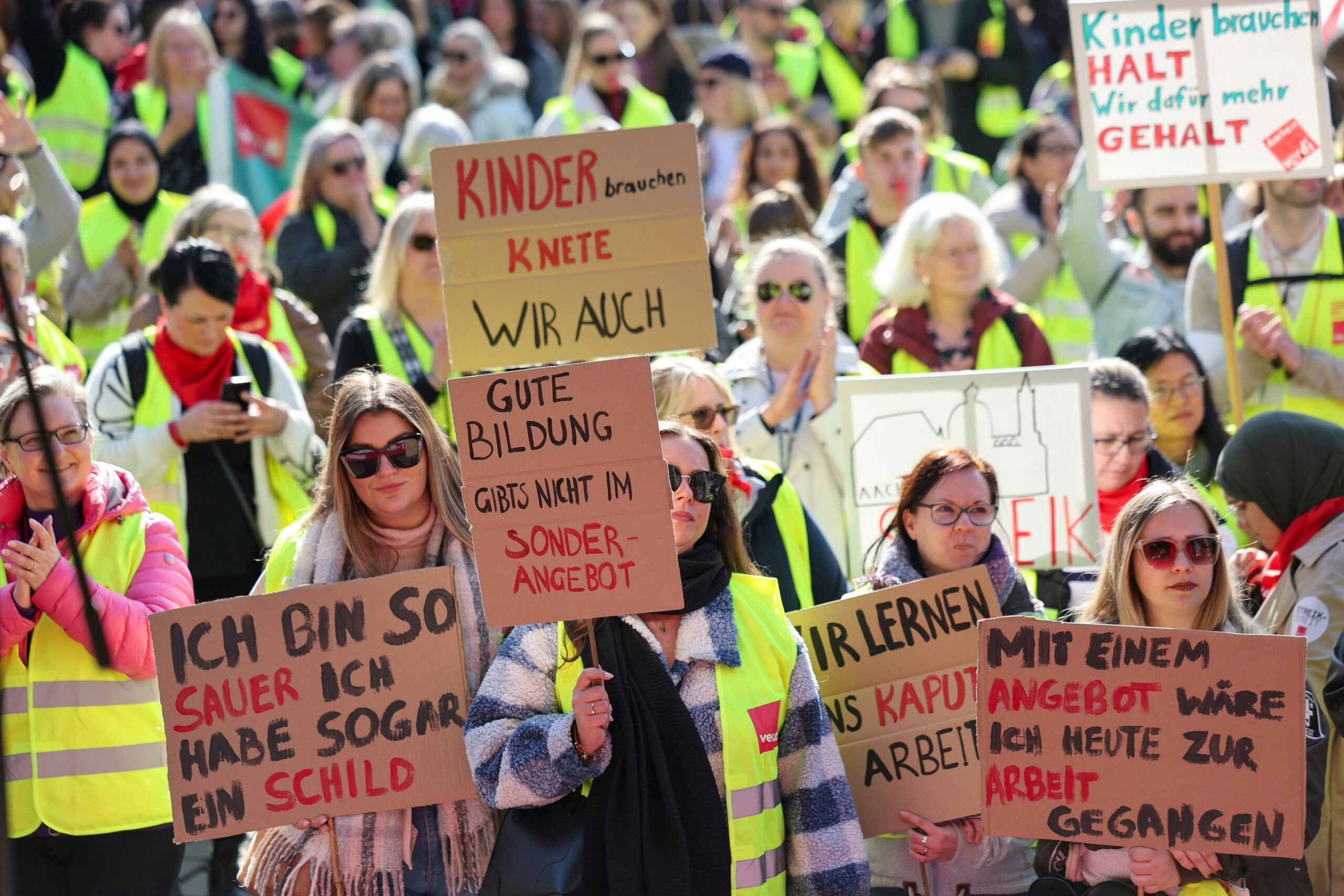 Frauenstreiktag: 130 Kölner Kitas wegen Streik geschlossen